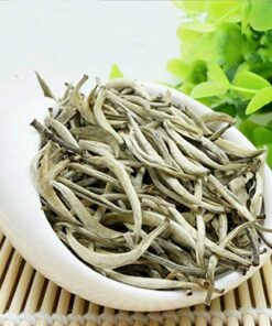 100g Silberne weißer Tee Lose Blätter Baihaoyinzhen Tee weiße Spitze silberne Tee silberner Tipp pekoe Tee Alter Baum-natürlicher organischer Nahrungsmittel tee roher Tee Chinesischer Tee