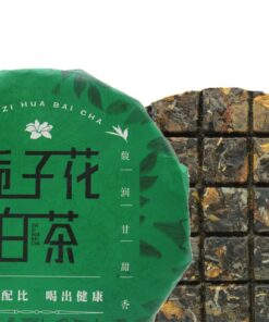 Gardenia-Hand, die weißen Tee-Kuchen zerreißt Hochwertiger Shoumei alter weißer Tee 150g