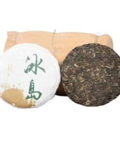 Yunnan Lingcang Tee District Puerh Tee 100g * 2 Stück Isländischer Vorfrühling Roher Teekuchen