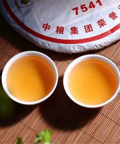 357g Roher Pu Erh Tee Kuchen Klassisches Yunnan Puer Tee Gesundes Getränk