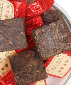 Kleiner goldener Ziegel Pu'er Tee Square Brick gekochter Tee Schwarzer Tee 500g